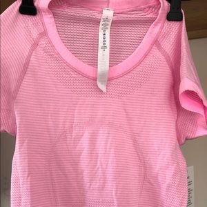 Lululemon Swiftly Tech short sleeve size 2